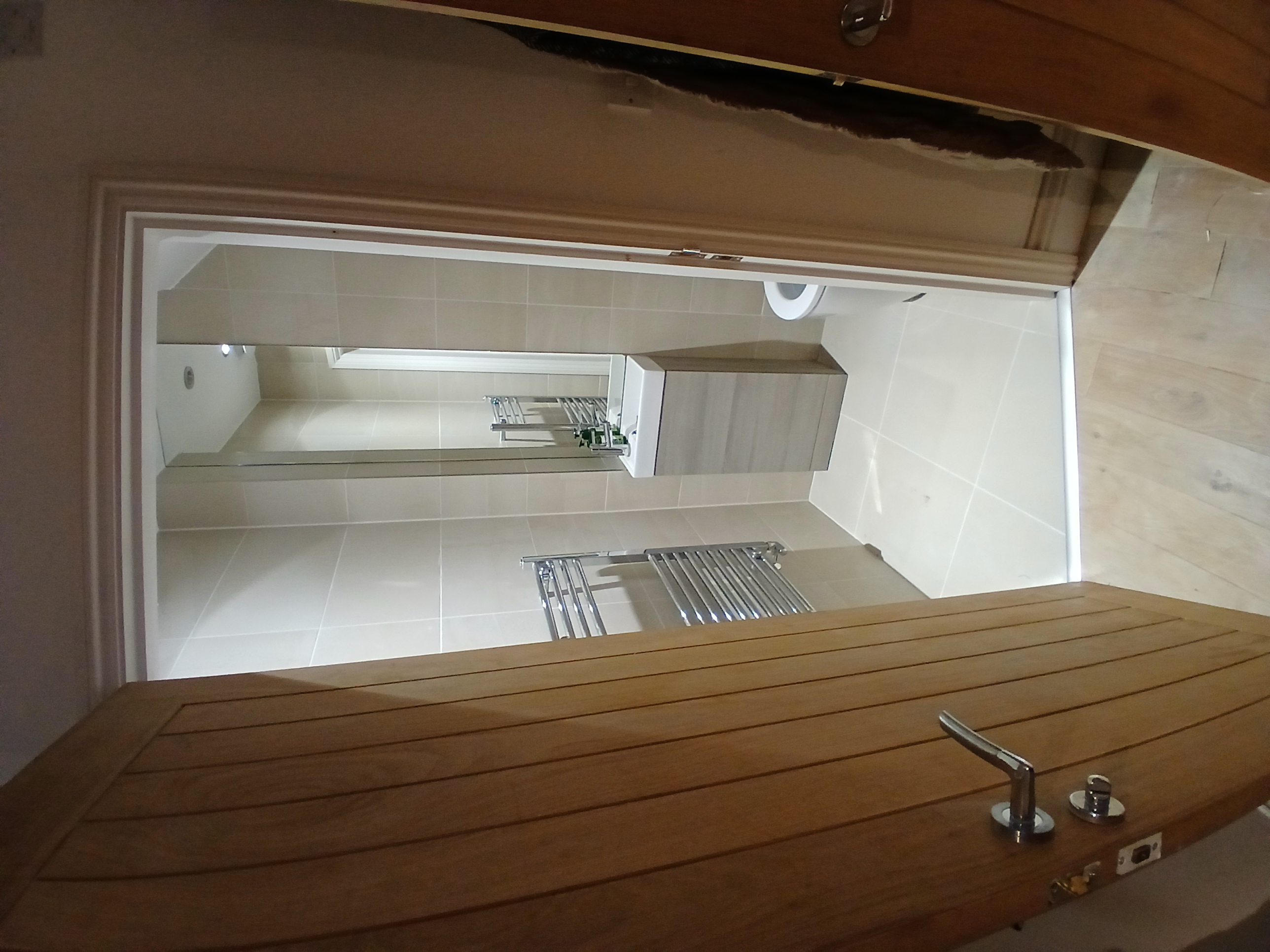 Ensuite Wide